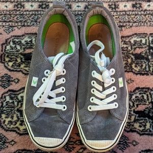 Cariuma Sneakers OCA Low Grey Suede Canvas